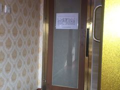 -东方亮足道(中国红街店)