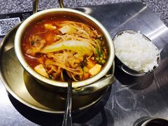 泡菜肥牛汤-本炙炭烤·蒲烧活鳗料理店(金沙洲店)