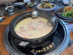 -大匠工房古船木艺术餐厅·猪肚鸡专门店(长白仙岛店)