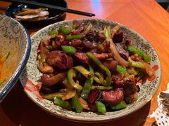 火爆羊头肉-阿里家·新疆烤肉酒場 by MIG