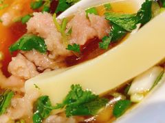 牛肉丸+黄果-鼎记瘦肉丸(寺后路店)