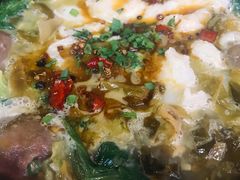 -周鱼小馆石锅酸菜鱼(活力汇店)