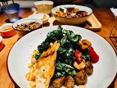 烤海鲜时蔬配烤鸭饼-POKEE VIA&Brunch·维娅(重庆来福士店)