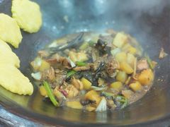 铁锅炖土鸡-东北特色铁锅炖·柴火灶(富阳一店)