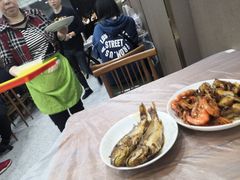 -蓝精灵饺子店