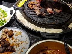-七甲山烤肉(长白山奇石山珍根艺一条街店)