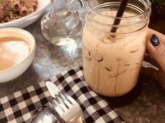 -ROAST coffee & eatery