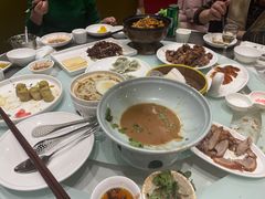 -皇城根·烤鸭·鱼头·家常菜(欧亚大观乐活城店)