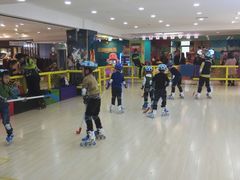 -阿布溜溜(同曦假日百货店)