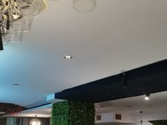 -顶峰夜宴·龙虾烧烤大排档(九江学院店)