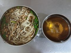 -正宗杨记普洱酸醋米线(总店)