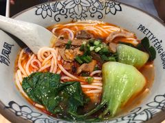 -俏凤凰(美林M·LIVE天地东座店)