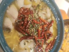 无骨金针酸汤鱼-Aqua Oasis 水天堂(相城天虹商场店)