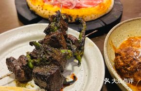 Coffee Charcoal-Grilled Chili Beef Heart Skewers