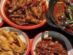 -老闵田螺馆·南昌市井菜·特色小吃(总店)