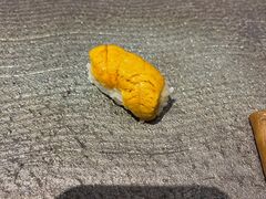 海胆手握-鮨鳳