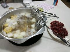 -粤潮牛肉火锅店(江南大道店)