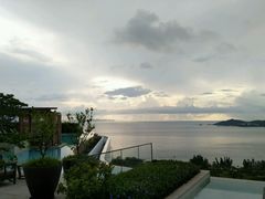 -瑰丽酒店·海吧·天际下午茶·现场DJ·天台酒吧