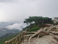 -罗田薄刀峰风景区