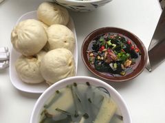 -李与白包子铺(桐梓林店)