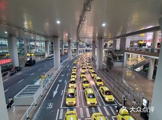 论网红城市就服重庆，国庆期间是不是该给重庆评个最佳服