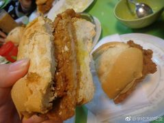猪扒包-胜利茶餐室