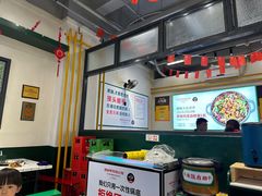 -晓彭肥肠鸡·泡椒鸡火锅(水木天地店)