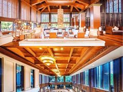 -三亚湾海居铂尔曼度假酒店