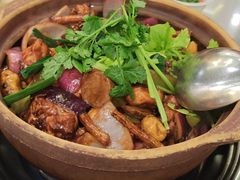 -胡须佬鸡煲四季火锅店(石厦西村直营店)