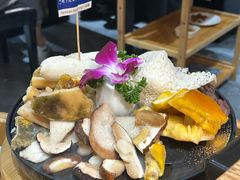 -一朵菌·野生菌探索家火锅(南亚店)