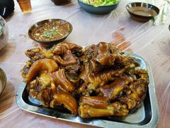 -王万妈卤猪脚(青岩交通路)