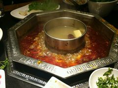 -陆派巴倒烫火锅(城东店)