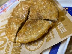 -魔都三兄弟酸辣粉·蘸卤炸串(虹桥万科店)