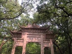 -灵岩山风景区