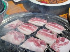 -唯成•韩国炭火烤肉 유성고기