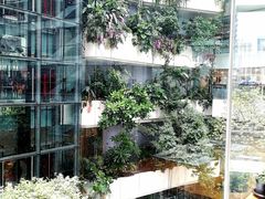 -ROAST coffee & eatery