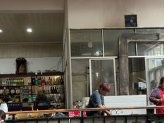 -茅屋大酒店
