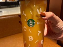 -星巴克臻选(国贸商城首店)
