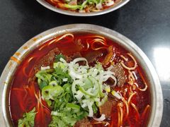 -薛记襄阳香辣牛肉面(平安路店)