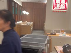 -顺风汤馆·广府粤菜(江宸天街店)