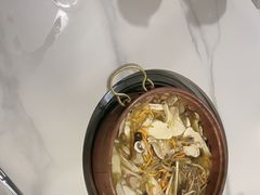 -菌海森林·非遗野生菌火锅(西山区滇池路摩根道店)