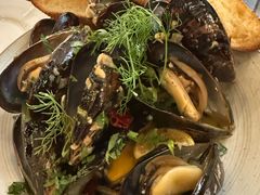 -LESCEDARS Brasserie Bistro香柏树