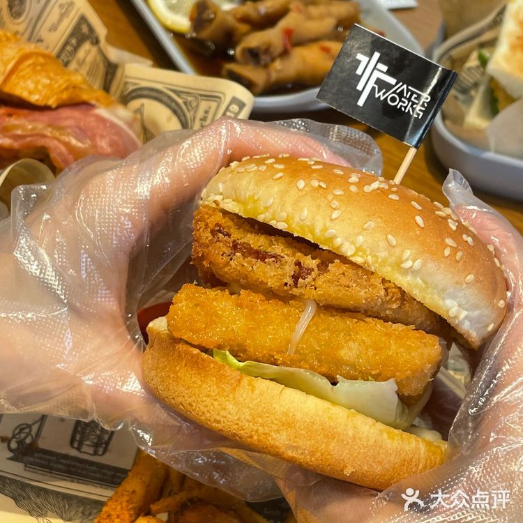 HEA玩！三五知己吹水潮玩茶饮店~