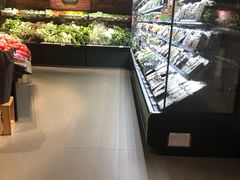 -中百仓储超市有限公司(越秀星汇维港店)