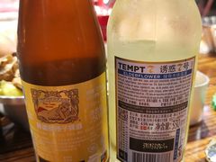 毛孔打开啤酒-蚝堡海鲜·威海菜·海肠捞饭·烧烤·亚洲吃蚝公司(幸福门店)