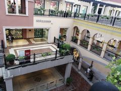 -首创奥特莱斯(西安店)