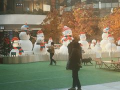 -瑞虹新天地月亮湾