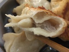 -黄阿姨锅贴大王(万航渡路店)