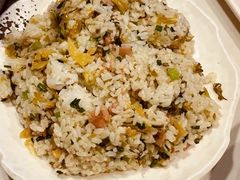 -德林酸菜鱼火锅(南丹店)