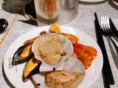 -领鲜活海鲜榴莲自助火锅(东门店)